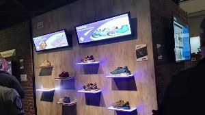 Stretched Bar LCD Advertising Display